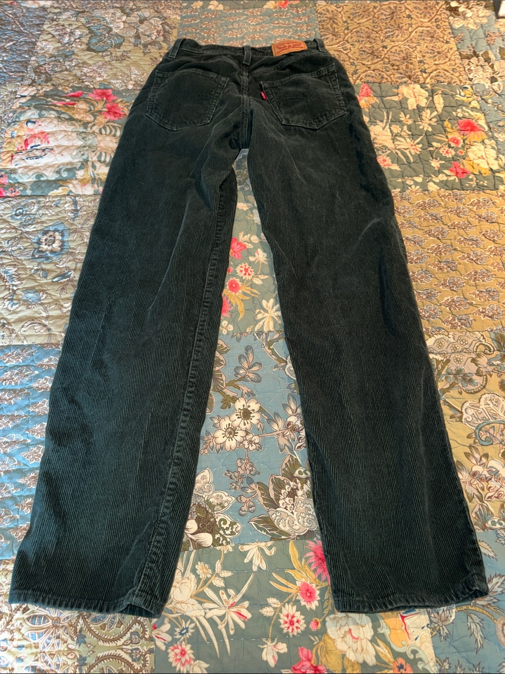 Levi’s Dark Green Straight-Leg Corduroy Jeans - Women's